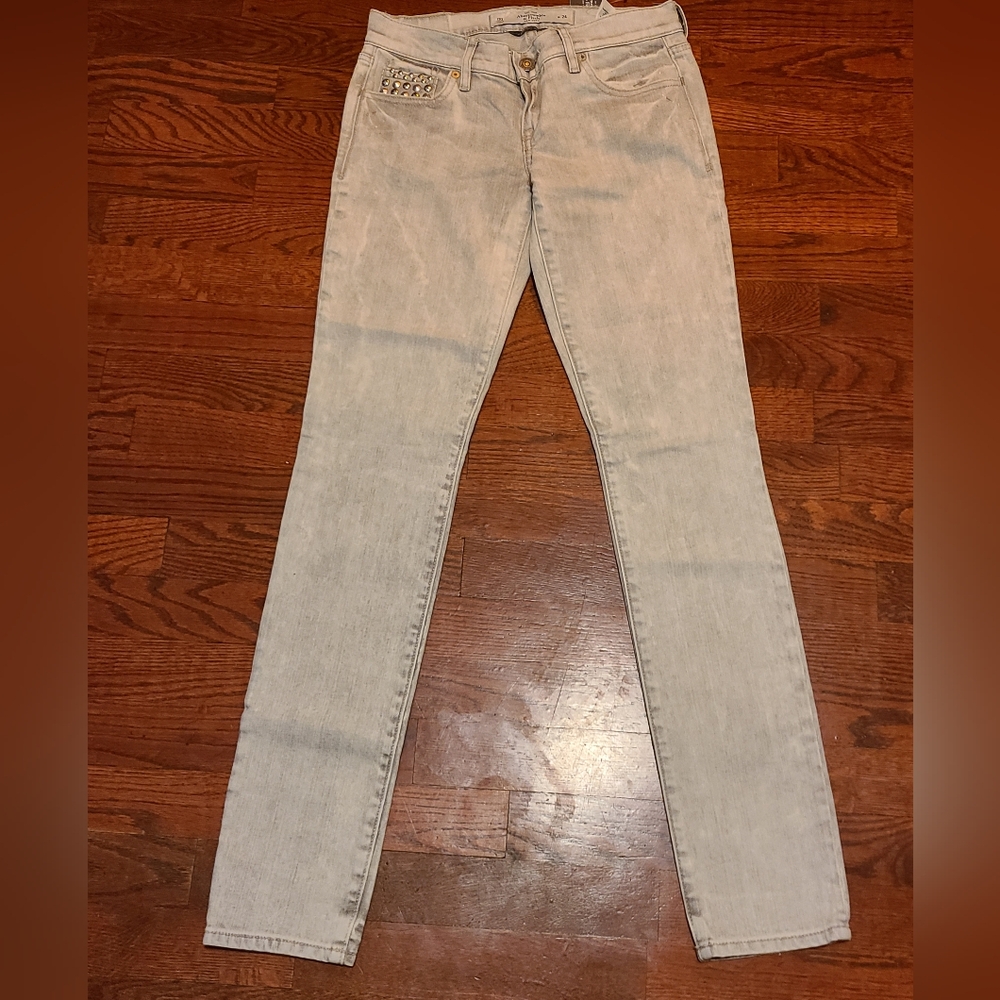 Womens size 0 Abercrombie and fitch jeans NEW WITH TAGS